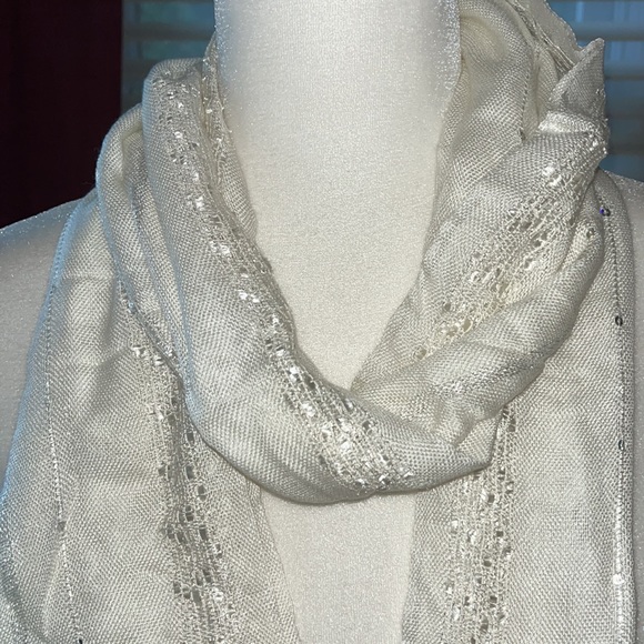 Ivory scarf with silver sequins and tassels Dressy 70” long by 16” wide - Picture 4 of 5